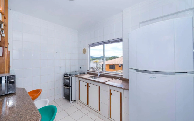 Apartamento com Vista Mar a 30 metros da praia