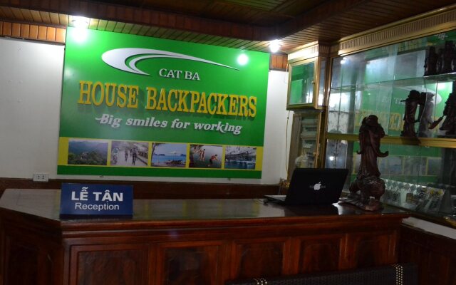 Catba House Backpackers - Hostel