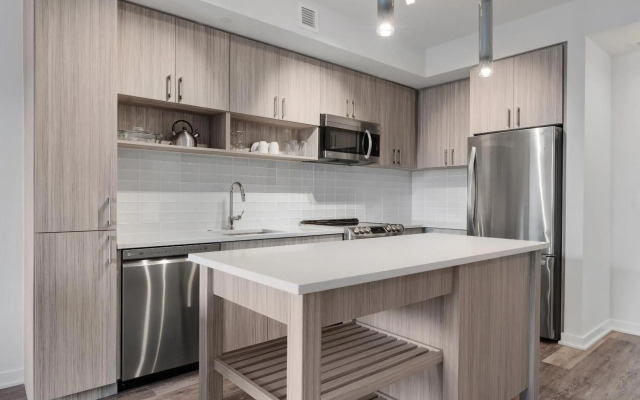 Global Luxury Suites Crystal City