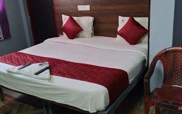 OYO 79516 Skyry Hotels