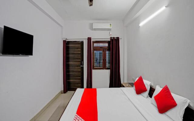 OYO Flagship 80598 Hotel Grand Shiva