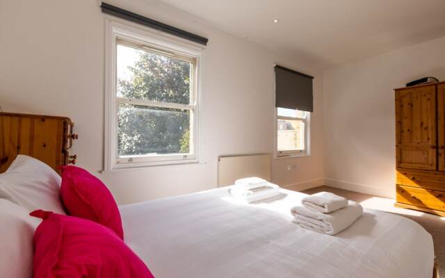 5 Bedroom House in South London