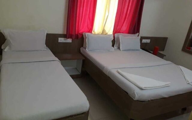 Hotel Shree Sai Sangam Delux