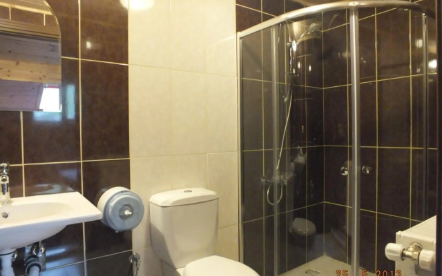 Yedigoller Hotel & Restaurant