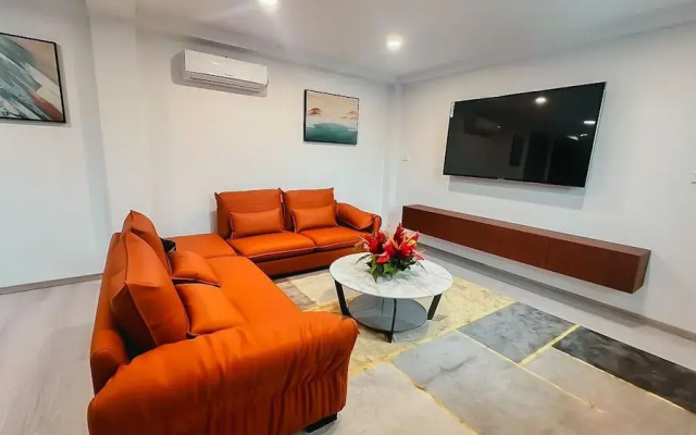 Hibiscus Suites And Residences