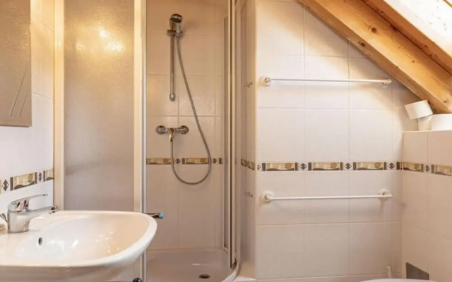 Cosy Apartment With Fireplace