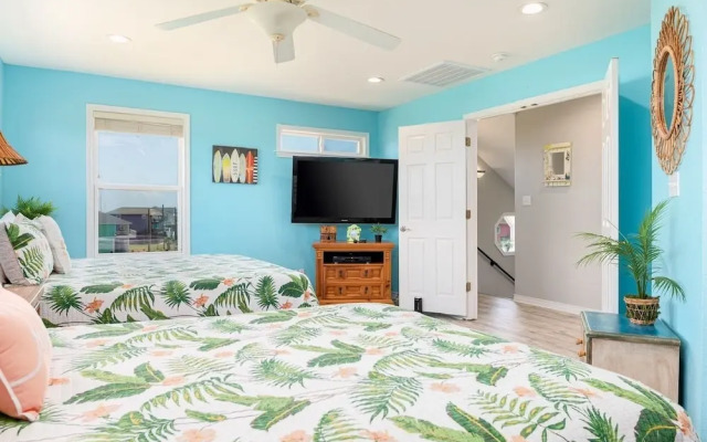 Selah 3 Bedroom Home by RedAwning