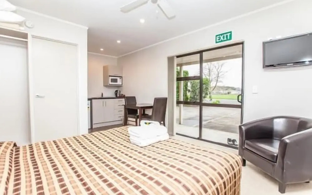 Parkview Motor Inn, Pukekohe