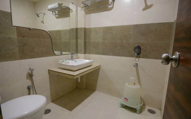 Fabhotel Kamla Regency