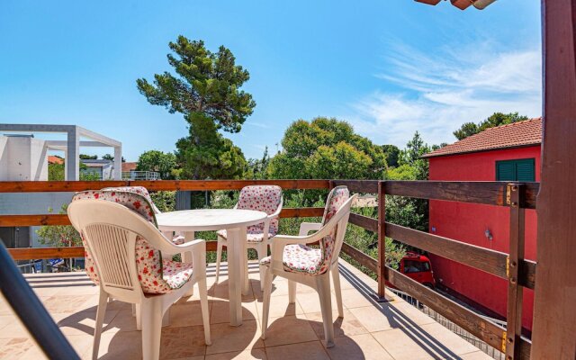 Amazing Home in Jadrija With Wifi and 2 Bedrooms