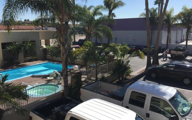 Chula Vista Inn