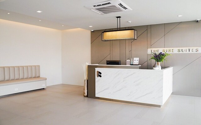 The Rise Suites Hotel Chiang Mai