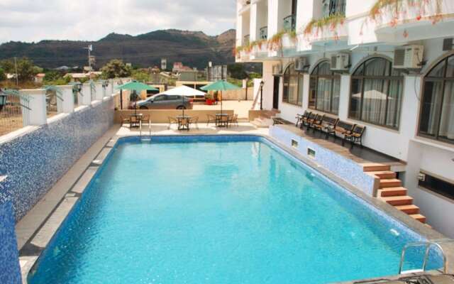 OYO 6066 Revenir Holidays