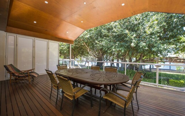 Picnic Bay Apartments Unit 3