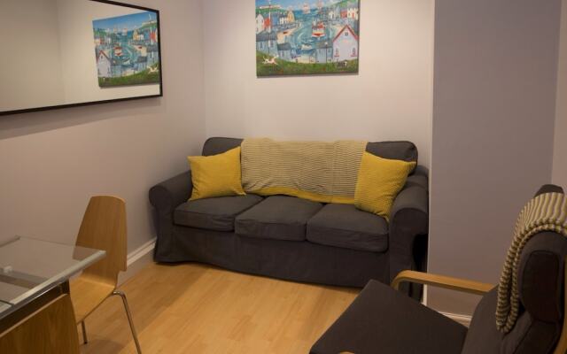 3 Bedroom Flat in South Centre of Edinburgh Sleeps 6