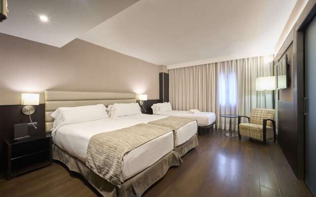 Catalonia Rigoletto Hotel