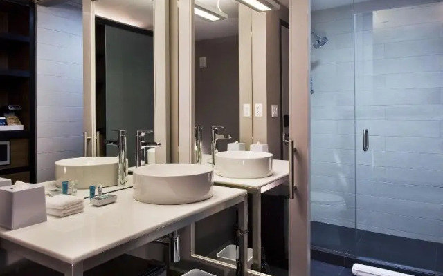 Aloft Miami - Brickell