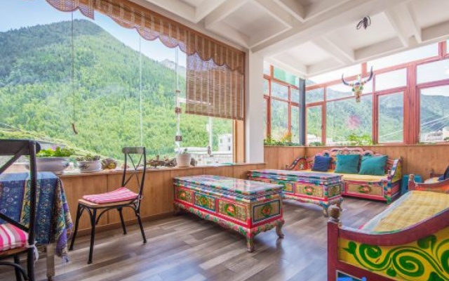 Abalang Inn – Outside – Ngawa
