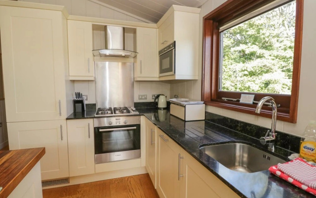 Leafy Nook Lodge