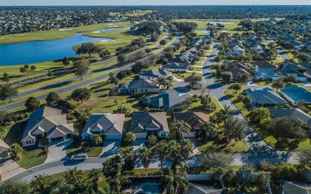 Haynesville Way 800 by White Pelican VR