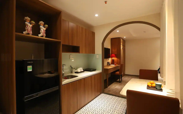 Lanura Apartments and Hotel