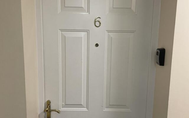 Paris Royal Paradise