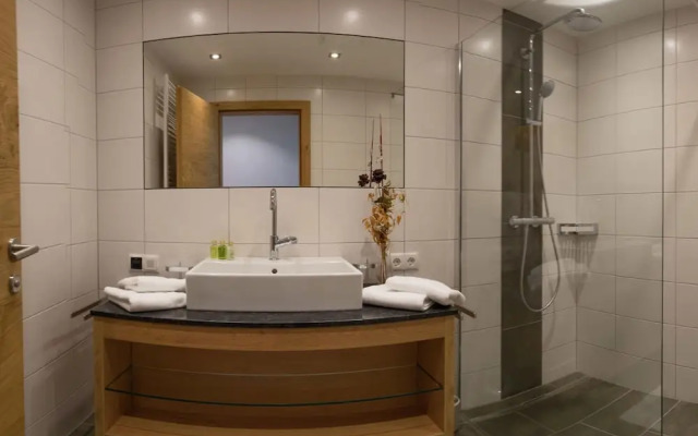 Holiday Flat Near Four ski Lifts in Mayrhofen