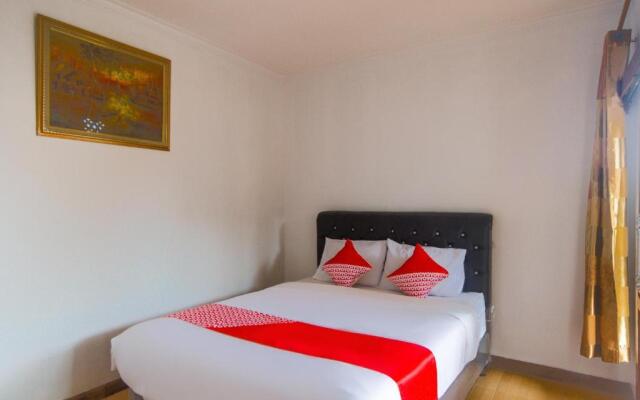 OYO 2938 Penginapan Bumi Ahsan 102 Syariah