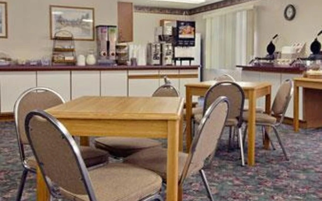 Super 8 Motel - Petoskey