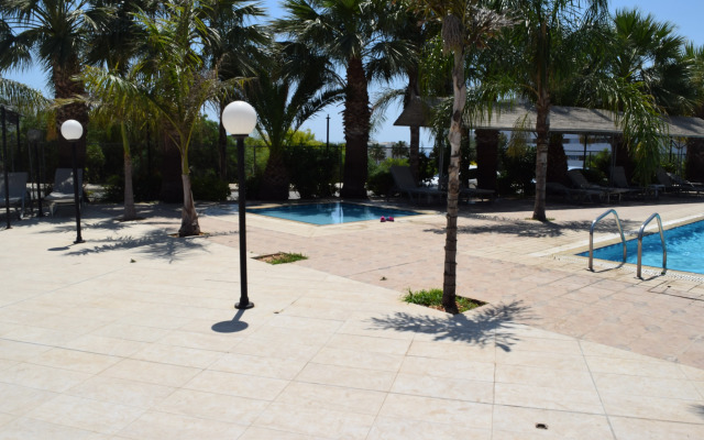 Corfu Hotel