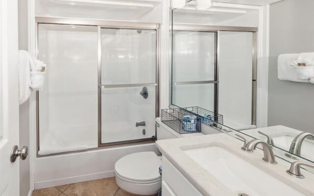 Sandpiper Cove 2138 2 Bedroom Condo by RedAwning