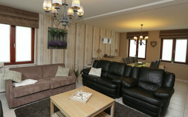 Beautiful Detached Home with Spacious Garden And Infrared Sauna, 800 M From the Sea