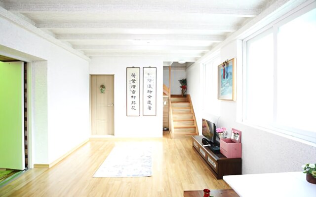 Pocheon Cloud Healing Valley Pension