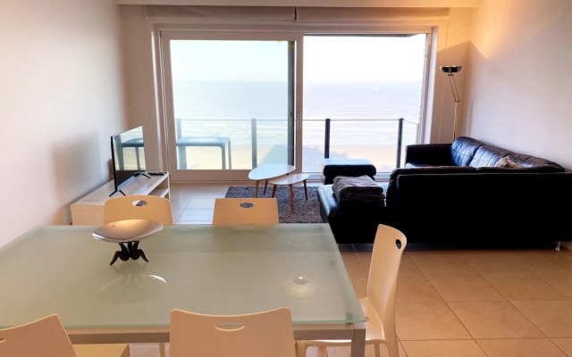 Apartment in Nieuwpoort With Terrace