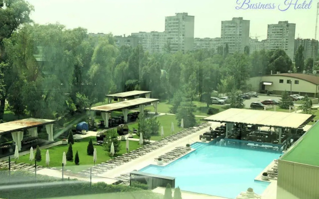 Business Hotel