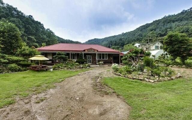 Yeoju Haneuljeongwon Pension