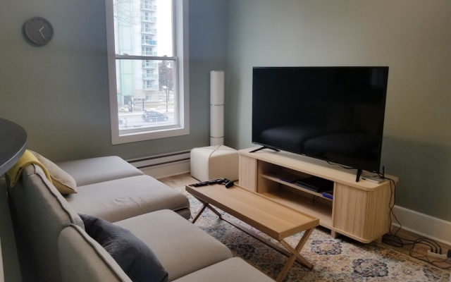 JstLikeHome - Downtown Suites