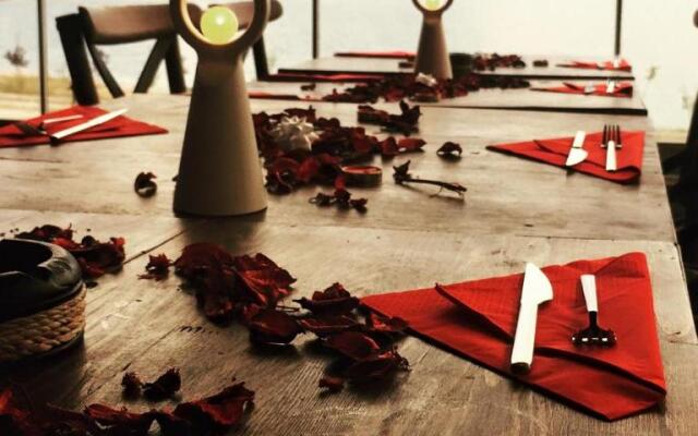 Mir o Mara Boutique Hotel & Lounge Bar