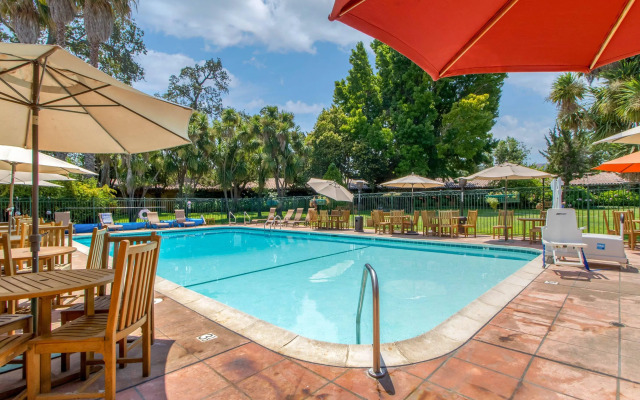 Inn Marin and Suites, an Ascend Collection Hotel