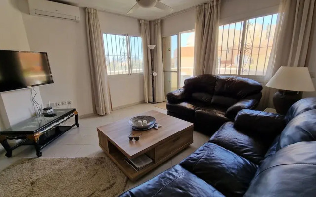 Sunny Seaside Retreat in Calahonda, sea View, Pool