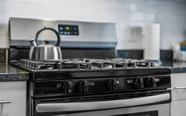 881 Furnished Apartments