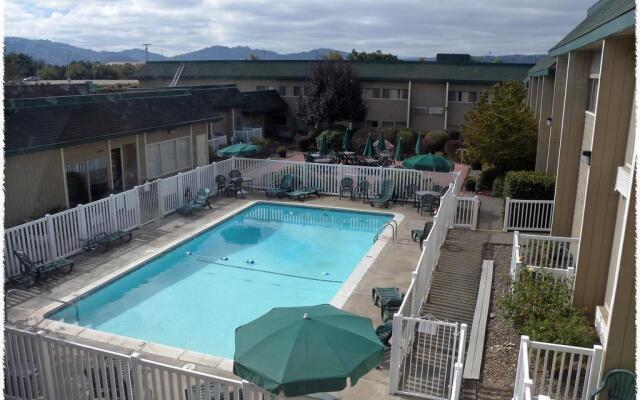 Windmill Inn of Roseburg