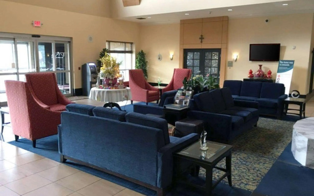 Comfort Suites Airport Tukwila Seattle
