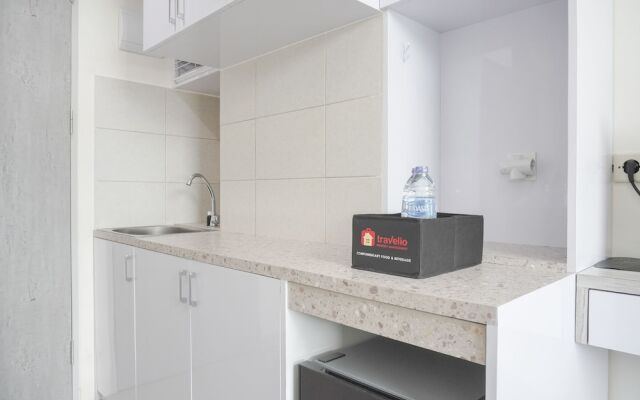 Simply Look And Homey 1Br Osaka Riverview Pik 2 Apartment