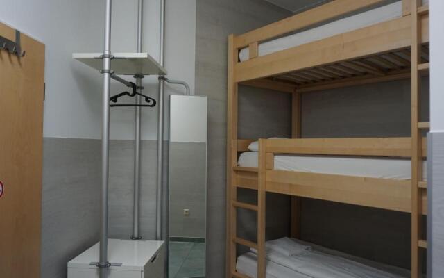 Bett3de