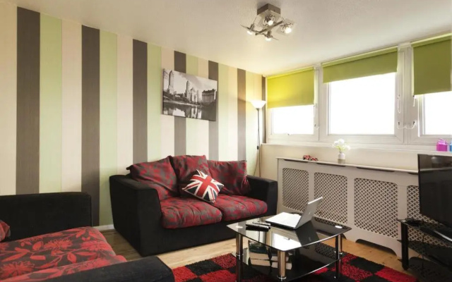 Victoria Centre Apartments in the Victoria Centre Shopping Centre - Nottingham City Centre - 24 hours access - Most Central Location, Lounge, Kitchen, Washing Machine, Netflix - Opposite the Hilton by Restaurants & Shops - "Cook as you would at Home"