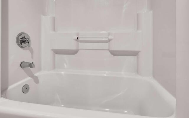 Best Western Beacon Inn