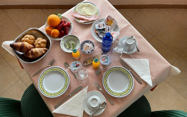Hotel Miramare Garzia