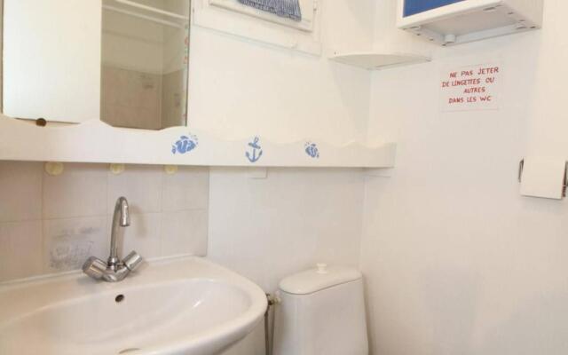 Appartement Balaruc-les-Bains, 1 pièce, 2 personnes - FR-1-553-58