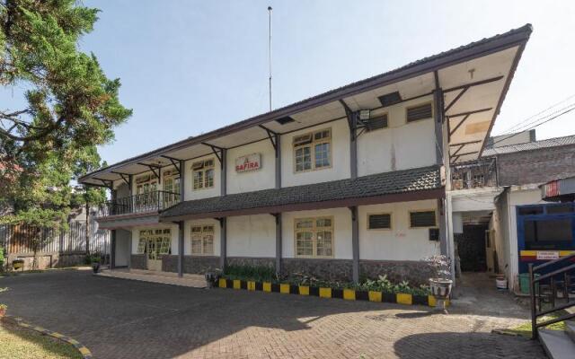 OYO 1339 Sinergi Hotel Tretes